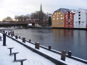 The Nidelva River, with Nidaros Cathedral in the background. Trondheim, Norway.