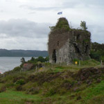 Tarbert Castle, once associated with the clan