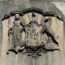 Detail of the Edinburgh Coat of Arms on the West Bow well, dated 1674. The inscription reads "Nisi Dominus Frustra" or "Without God, everything falls"